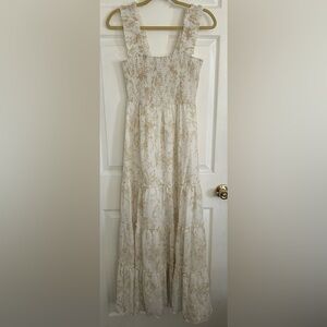 Chic Cream Floral Maxi Dress